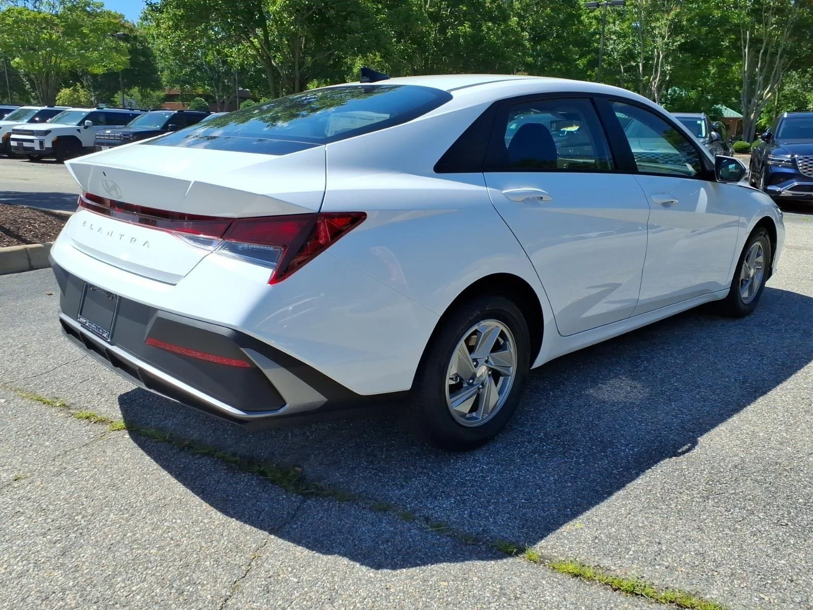 New 2026 Serenity White Pearl Hyundai SE image 6