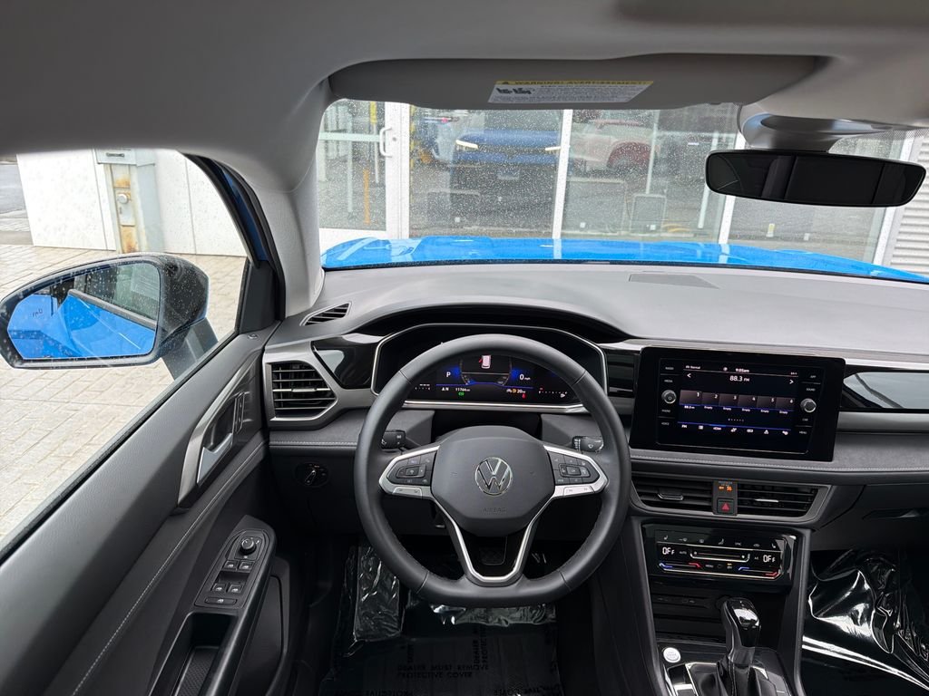 Certified Used 2025 Cornflower Blue w/Deep Black Roof Volkswagen 1.5T SE Black image 16