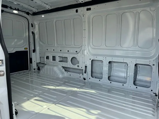 New 2026 Oxford White Ford Base image 5
