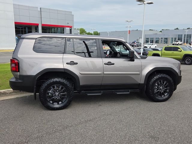 Used 2025  Toyota 1958 image 13