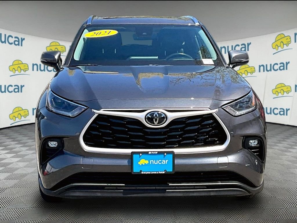 Used 2021 Gray Toyota XLE image 2
