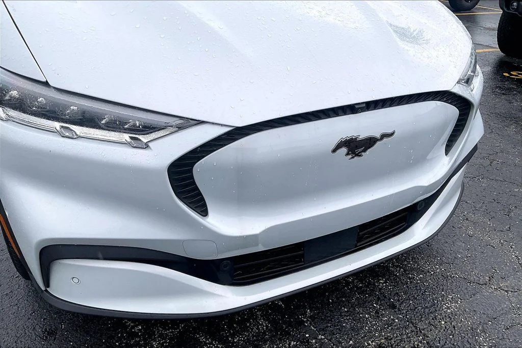 Certified Used 2023 White Metallic Ford Select image 30
