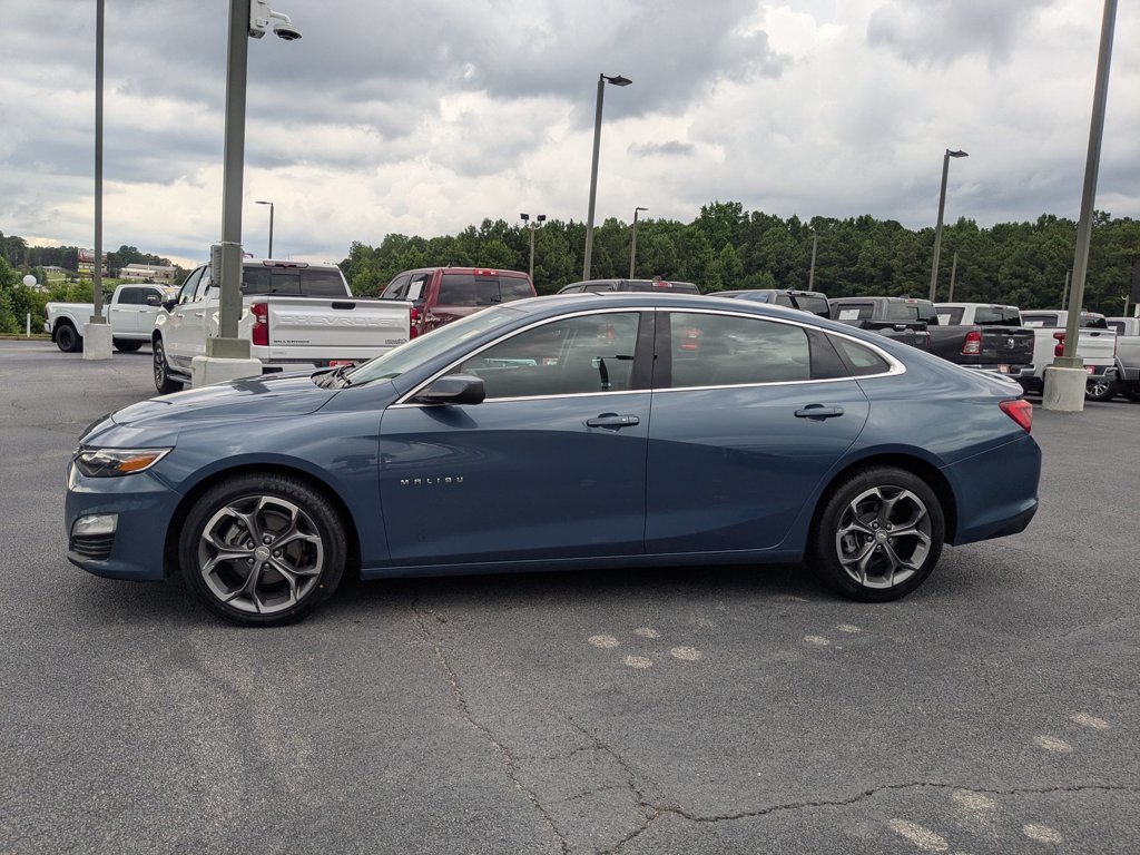 Used 2024 Lakeshore Blue Metallic Chevrolet LT image 8