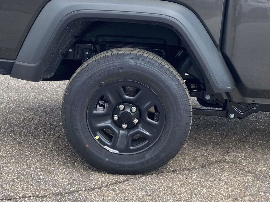 New 2026 Granite Crystal Metallic Clearcoat Jeep Sport image 8