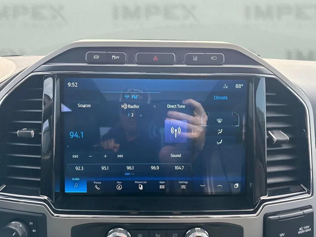 Used 2022  Ford XL image 20
