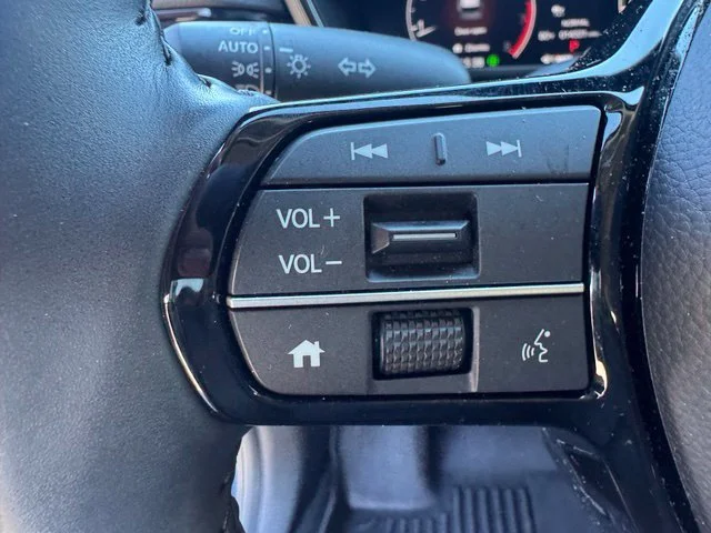 Used 2024 Blue Honda EX-L image 19