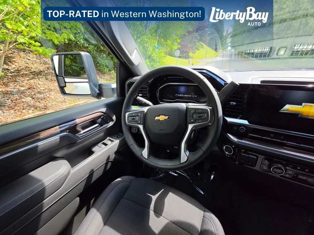 2025 Chevrolet Silverado 3500HD LT - Photo 12