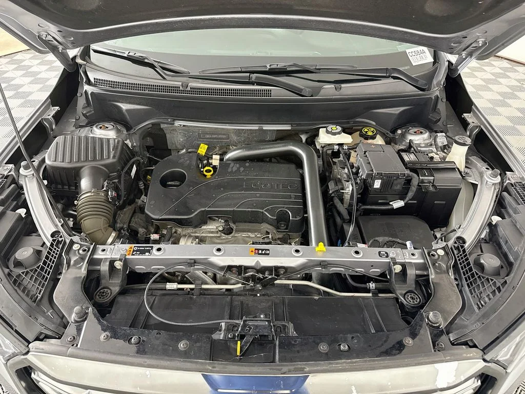 Used 2023 Silver GMC AT4 image 28