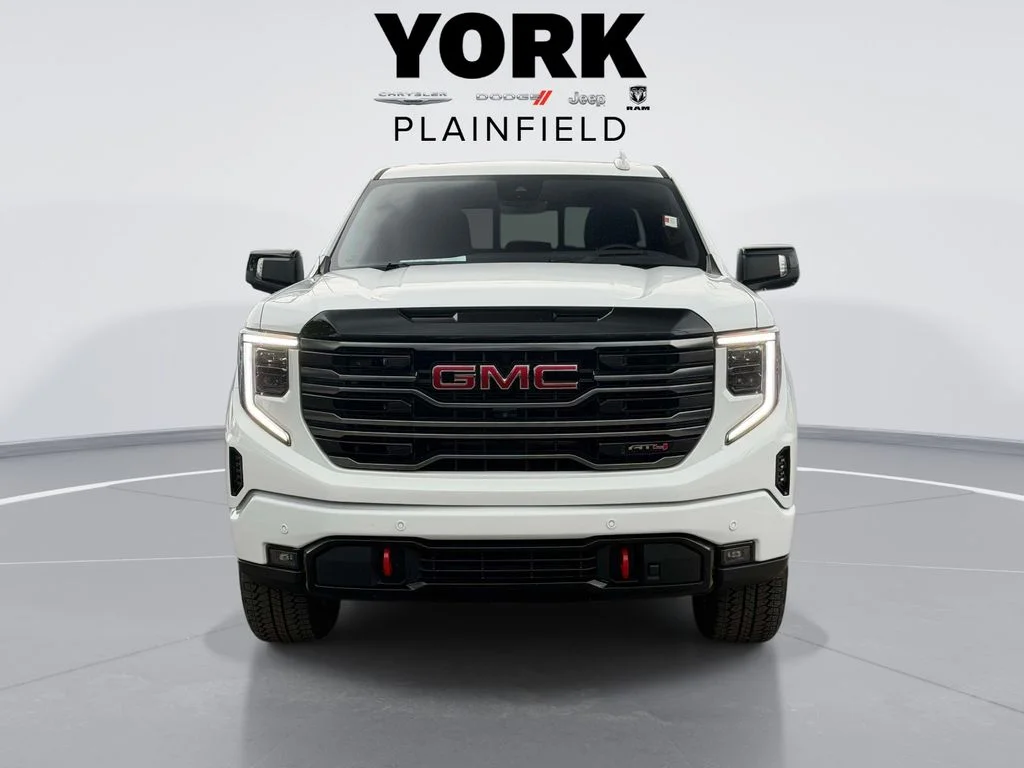 Used 2025 White GMC AT4 image 2