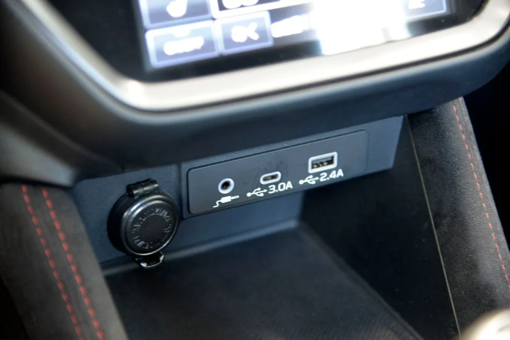 Used 2024 Blue Subaru Premium image 24