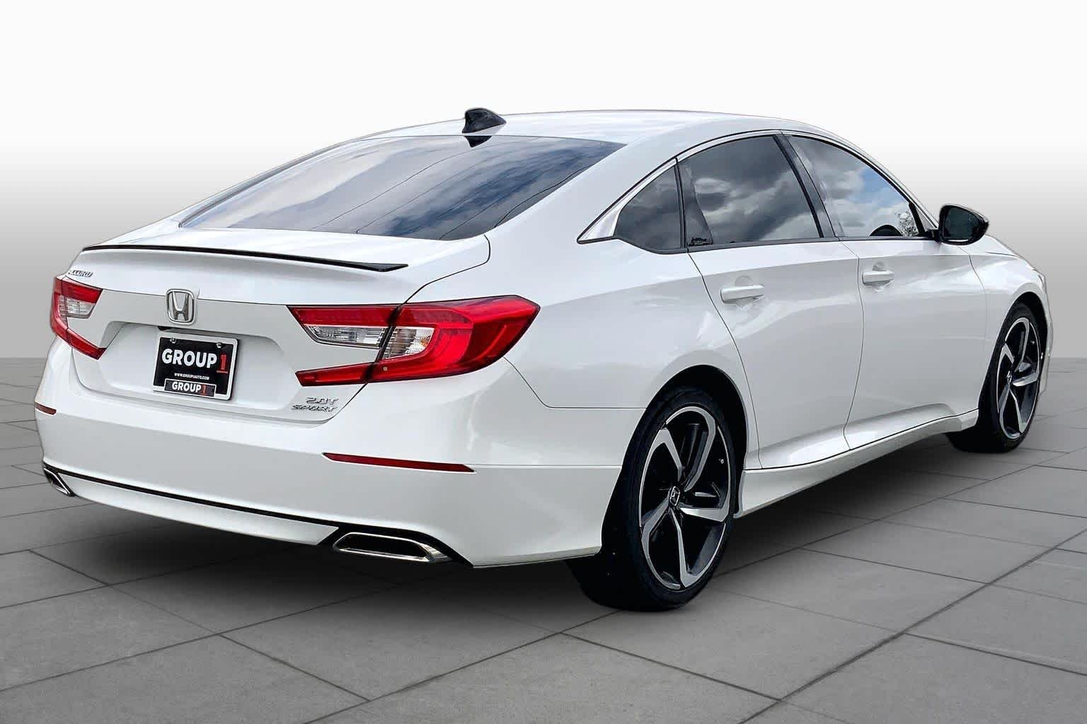 Used 2022 Platinum White Pearl Honda Sport image 12