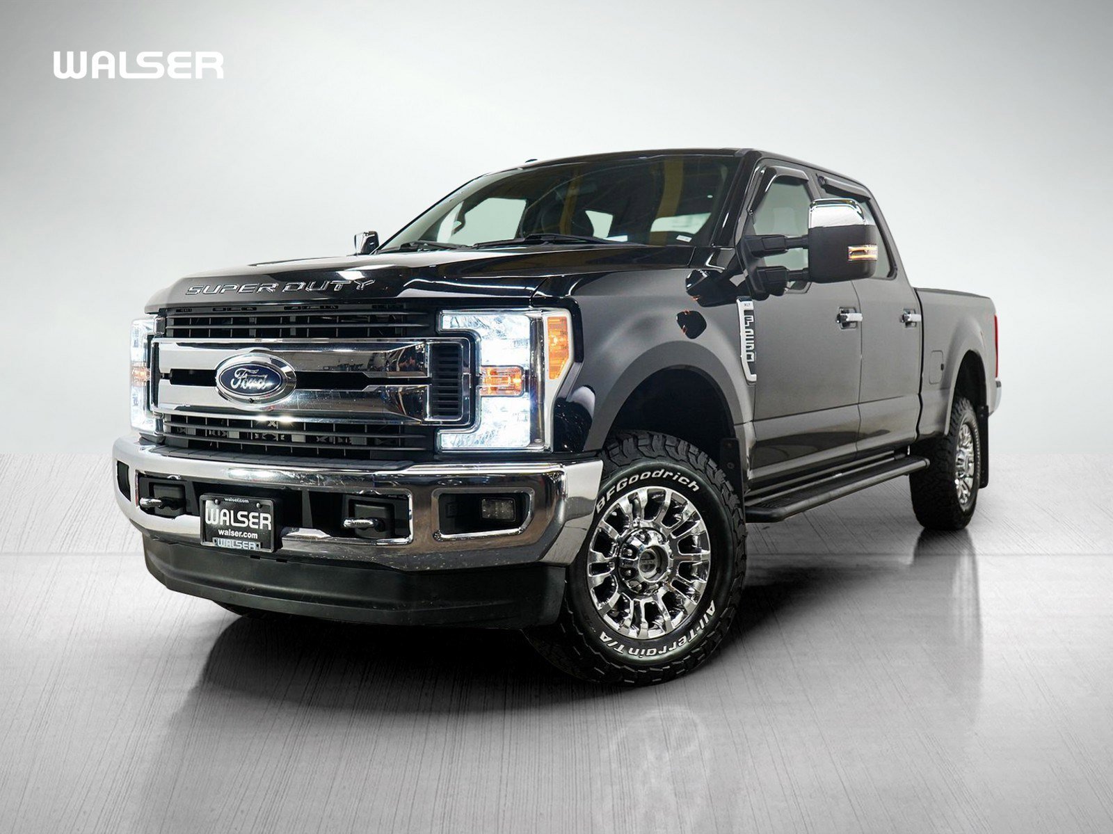2017 Ford F-250 XLT 4x4 Crew Cab 8' Box's photo