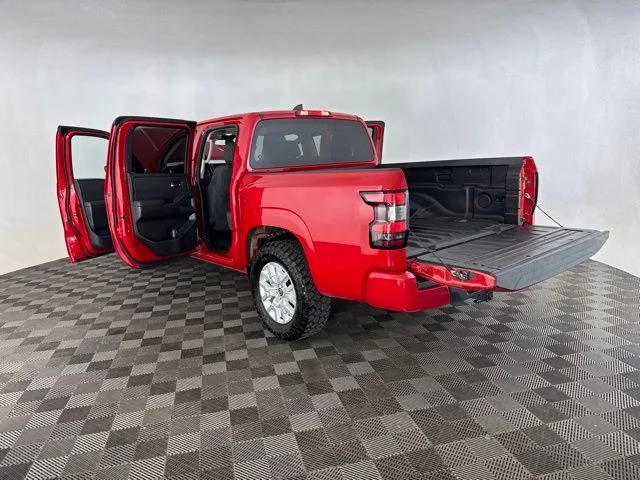 Used 2022 Red Nissan SV image 16