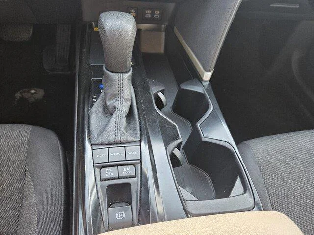 Used 2025 BLACK Toyota LE image 21