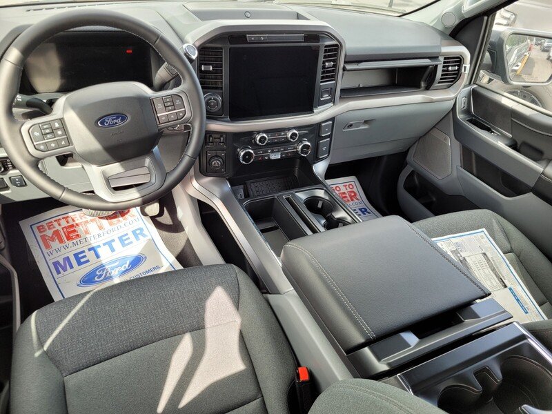 2025 Ford F-150 XLT - Photo 30