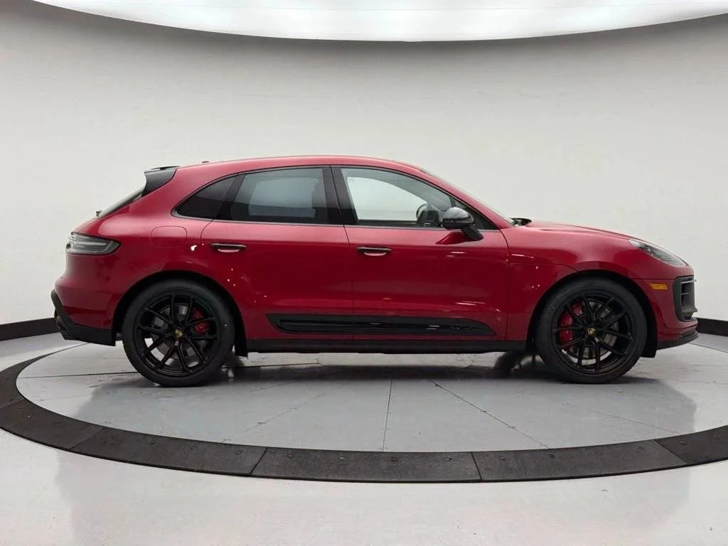2026 Porsche Macan GTS - Photo 10