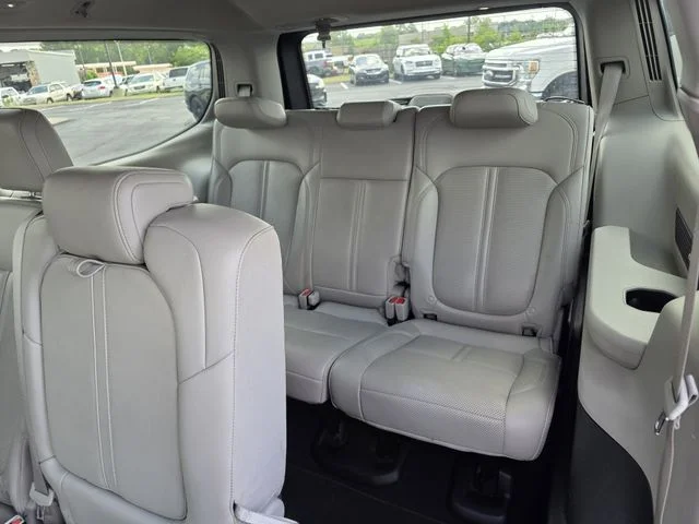 Certified Used 2022 Diamond Black Jeep Series III image 19