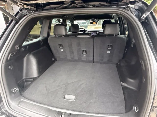 Used 2023 Black Jeep Altitude X image 17