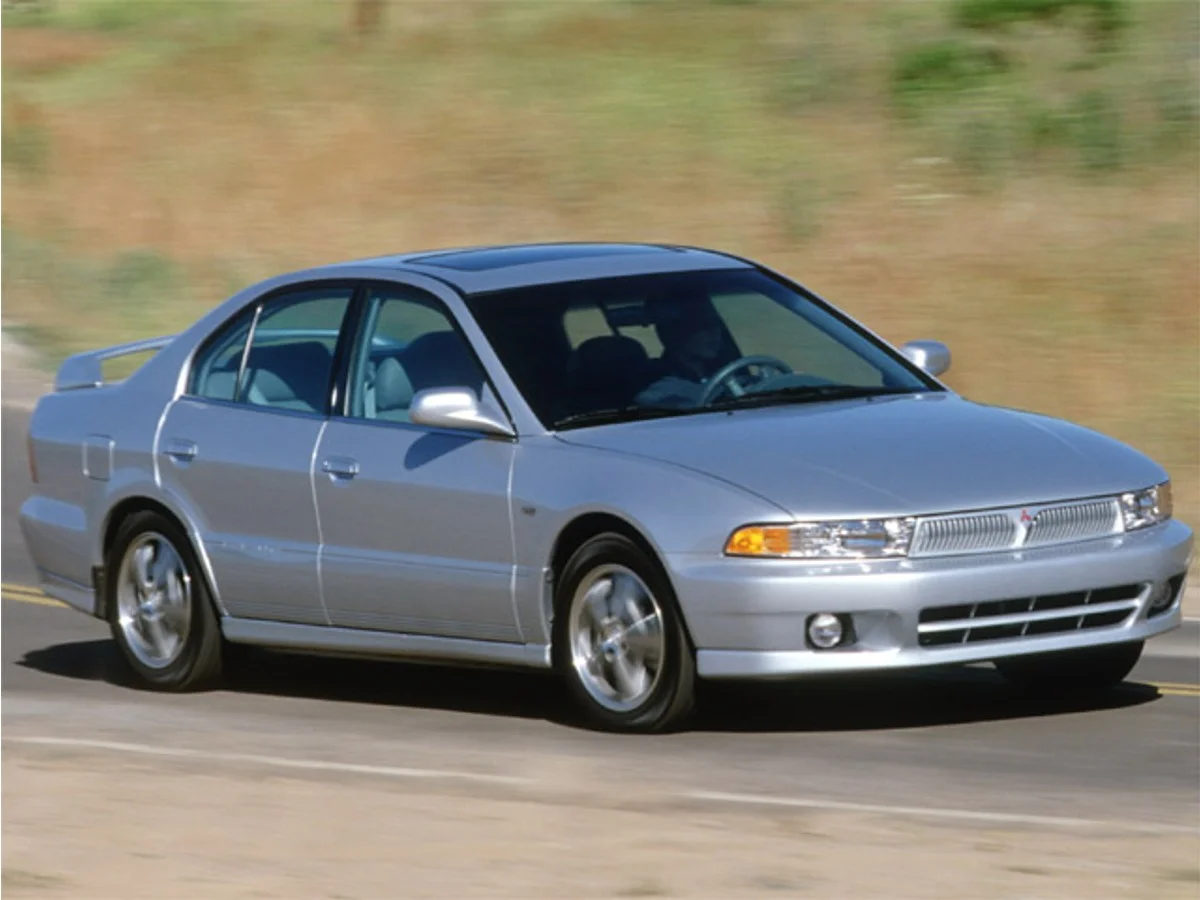 2001 Mitsubishi Galant ES's photo