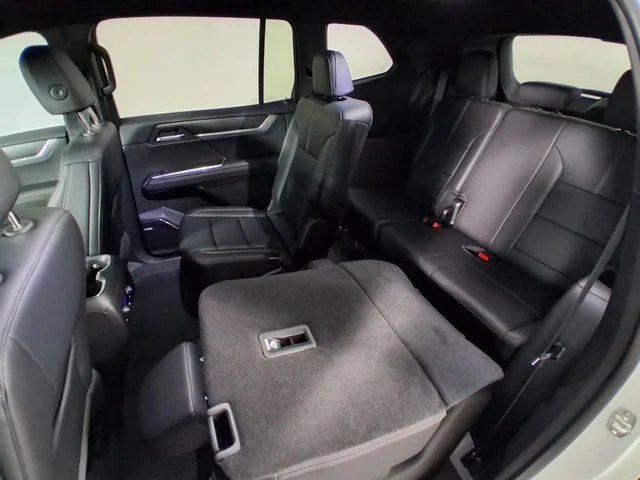 2026 GMC Acadia Elevation - Photo 11