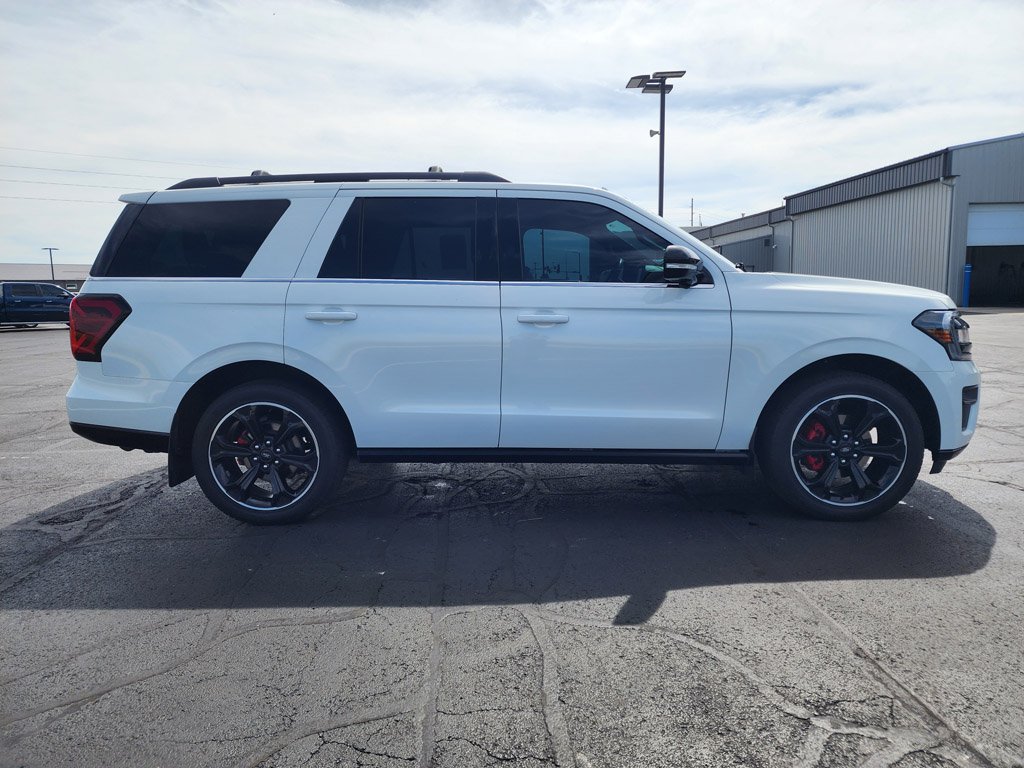 Used 2024 Star White Metallic Tri-Coat Ford Limited image 4