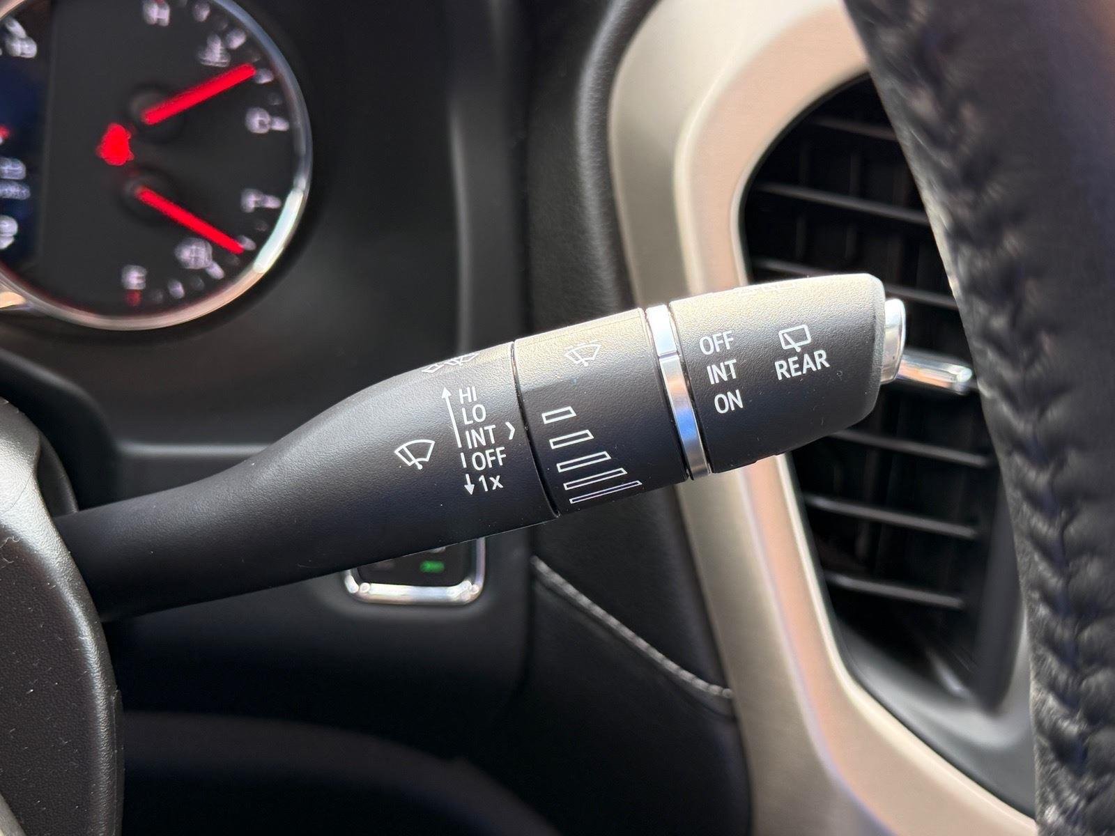 Used 2019 Quicksilver Metallic GMC Denali image 27
