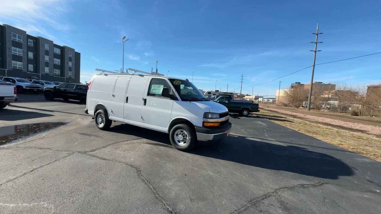 2025 Chevrolet Express Cargo Work Van - Photo 26