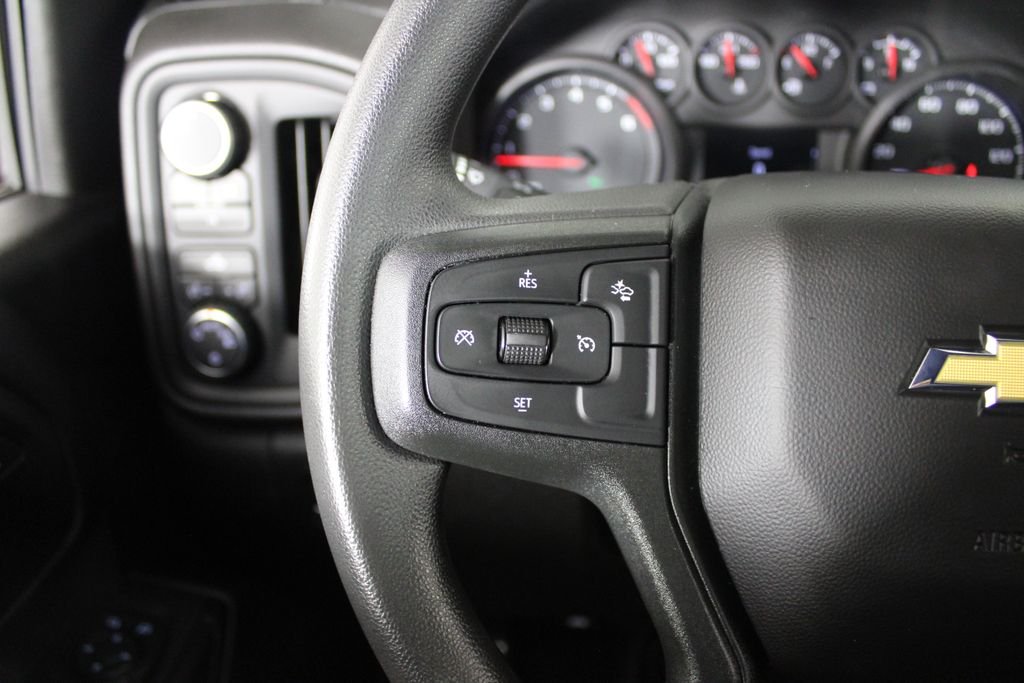 Used 2024 Red Chevrolet Custom image 22