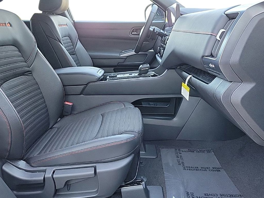 New 2026 Boulder Gray Pearl/Super Black Nissan Rock Creek image 30