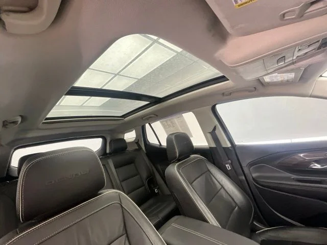 Used 2020 White GMC Denali image 7