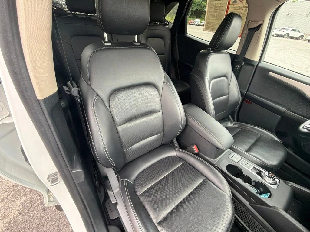 Used 2020 White Ford SEL image 42