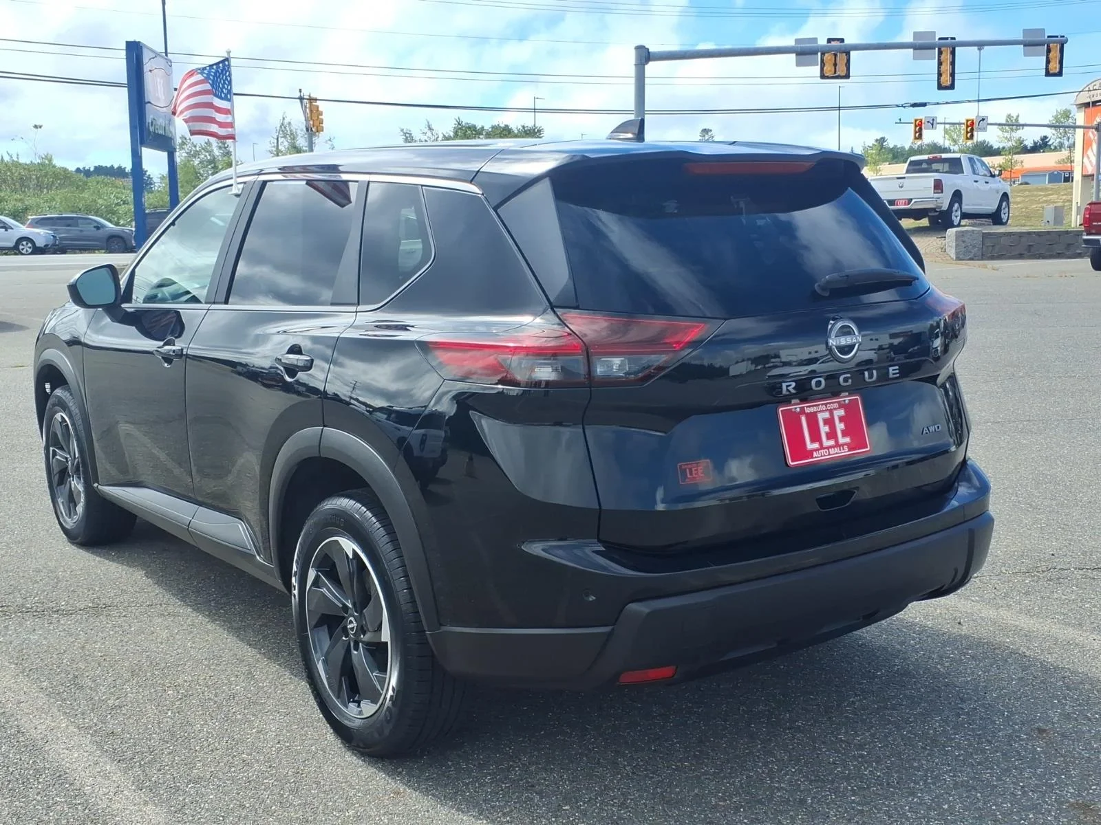 Used 2025 Super Black Nissan SV image 6