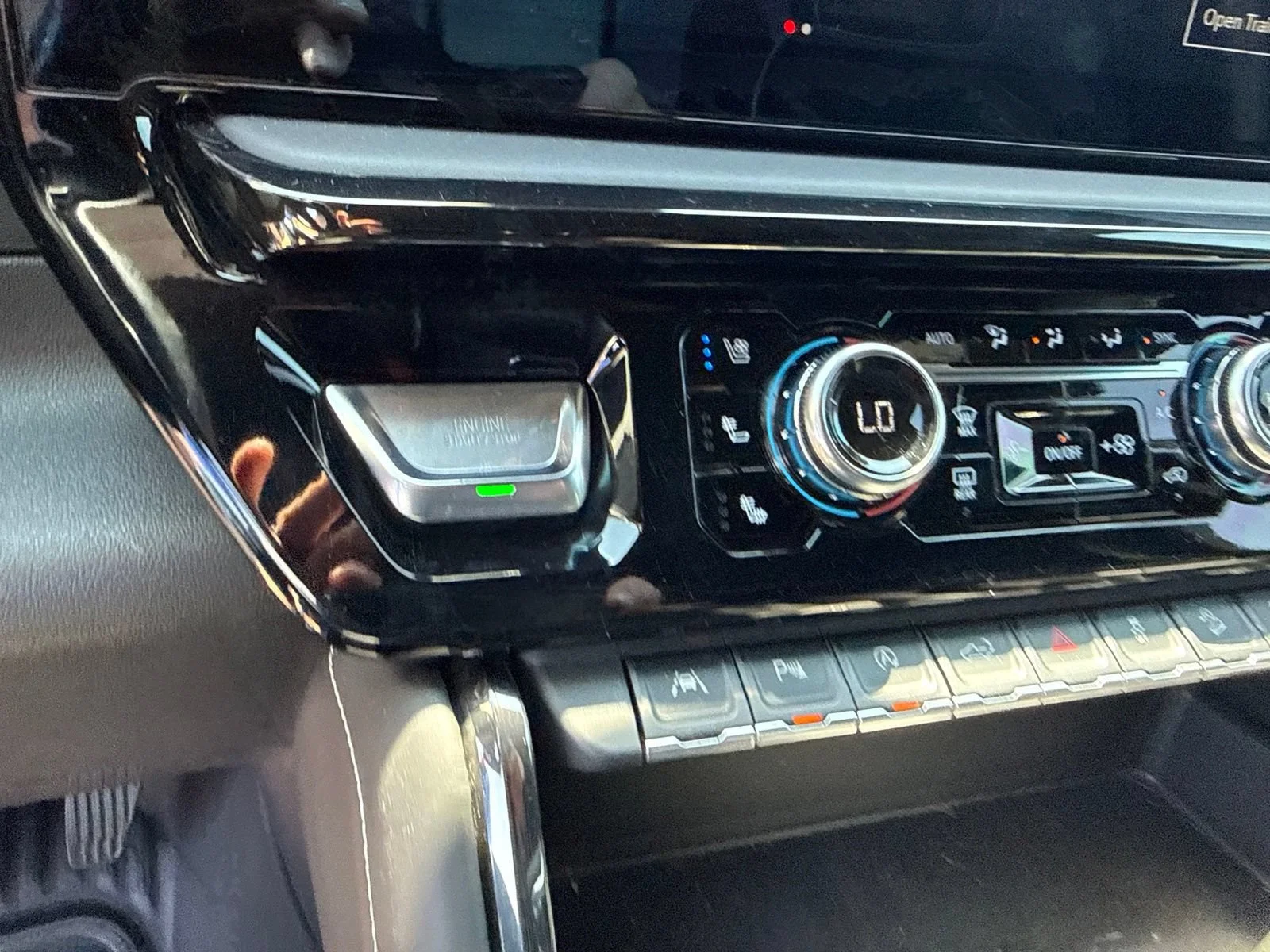 Used 2024 Onyx Black GMC AT4X image 32