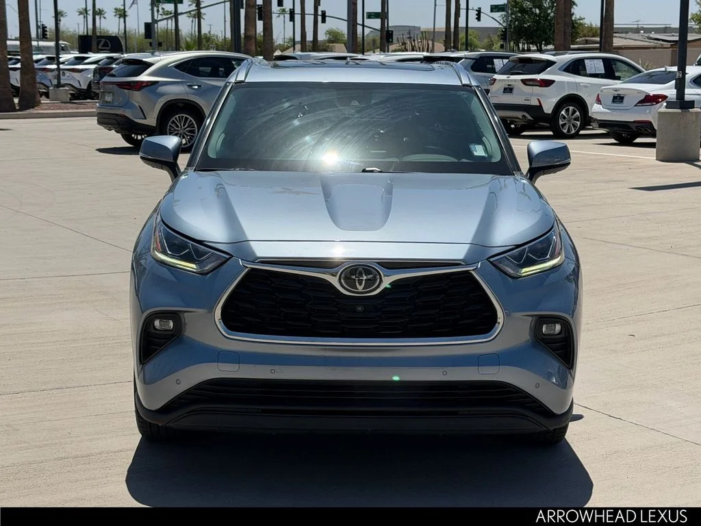 Used 2020 Gray Toyota Limited image 5