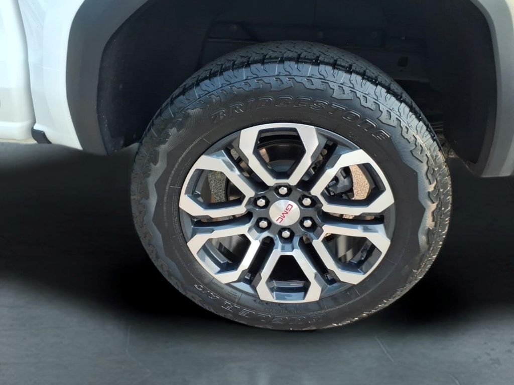 Used 2023 White GMC AT4 image 14