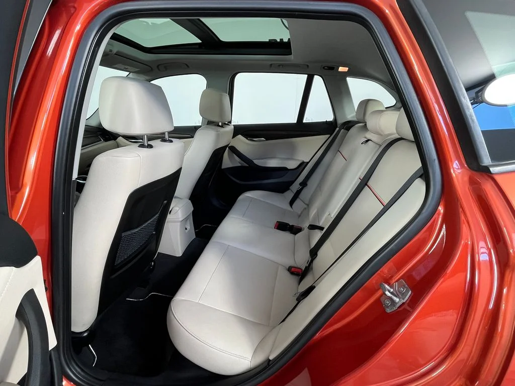 Used 2015 Orange BMW xDrive28i image 17