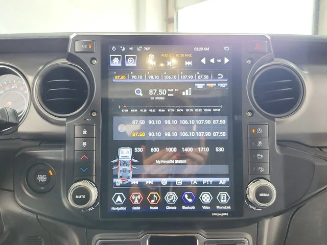 Used 2023 White Jeep Sport image 26