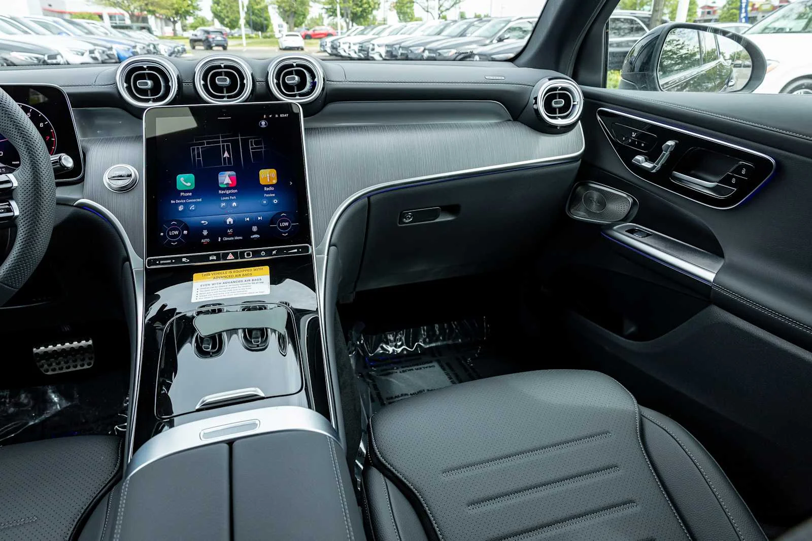 New 2026 Graphite Grey Metallic Mercedes-Benz GLC 300 image 8