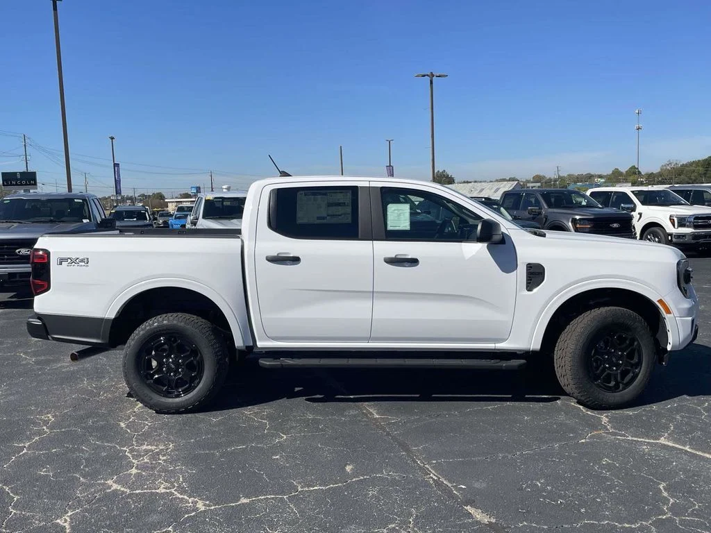 New 2025 White Ford XLT image 2