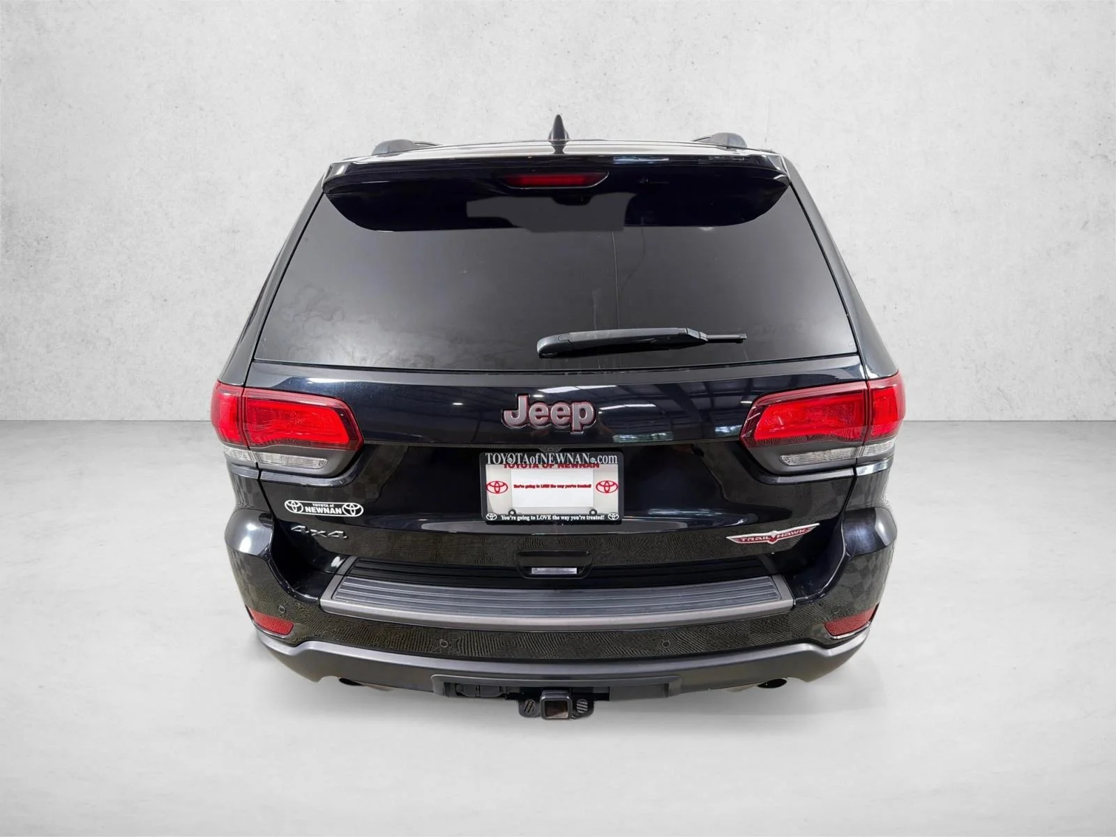 Used 2020 Gray Jeep Trailhawk image 6