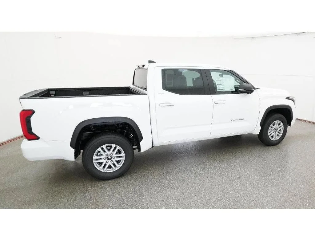 New 2026 Ice Cap Toyota SR5 image 13