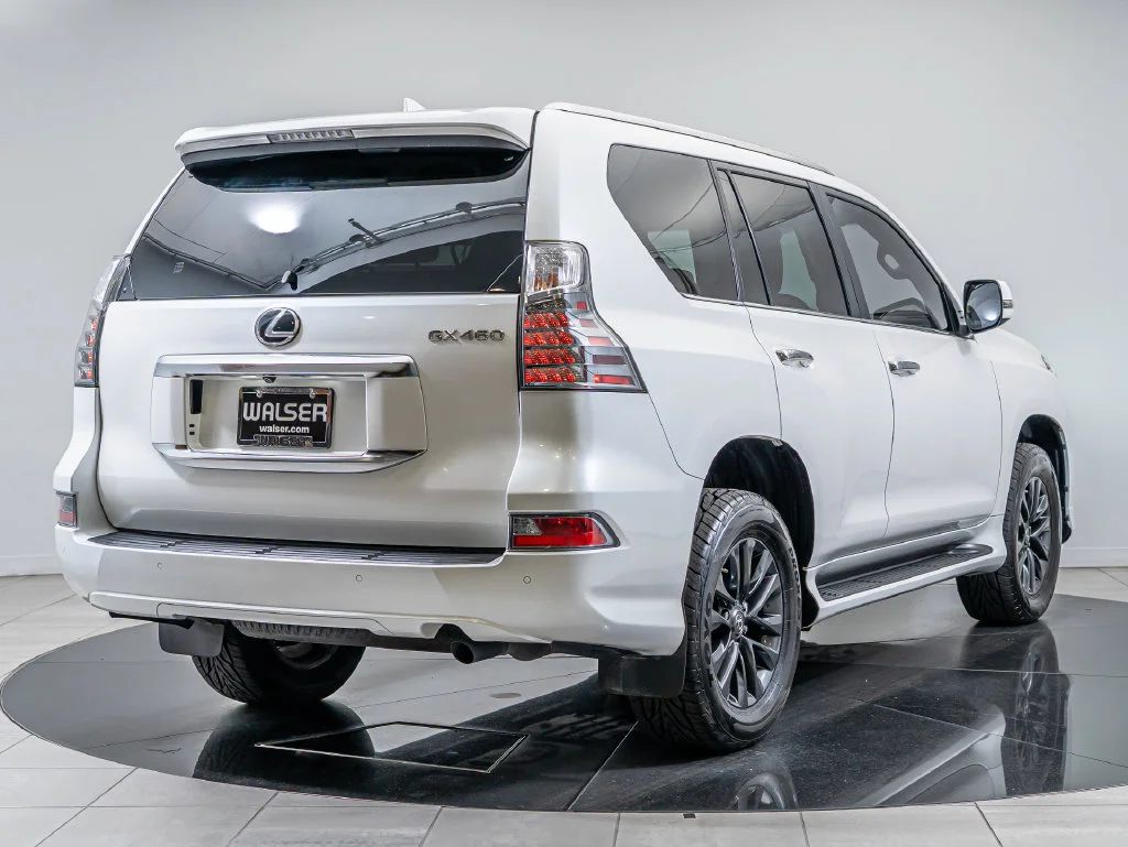 Certified Used 2023 Eminent White Pearl Lexus 460 image 10