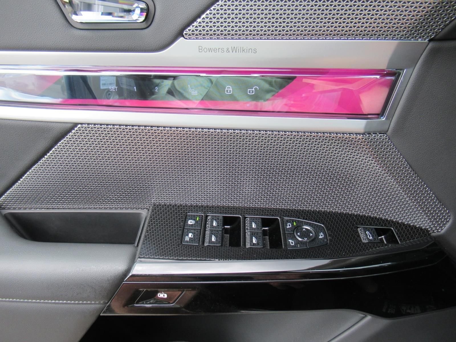 2023 BMW 7 Series 740i - Photo 22