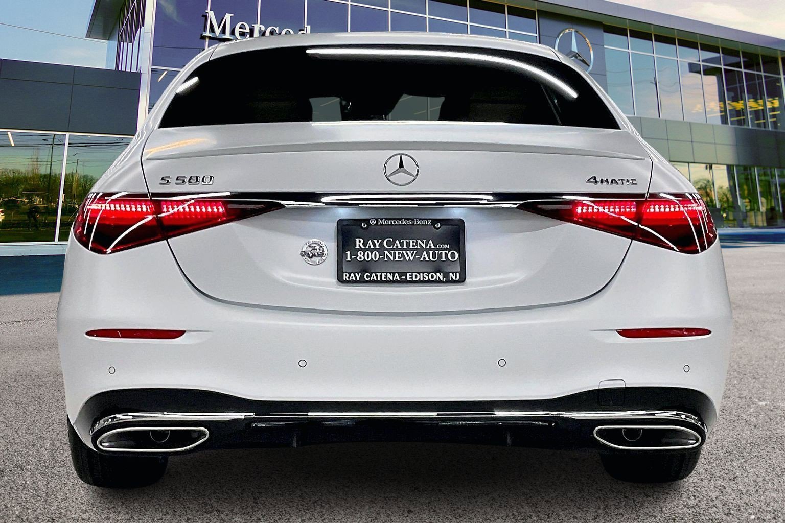 New 2026 MANUFAKTUR Moonlight White Magno Mercedes-Benz S 580 image 17