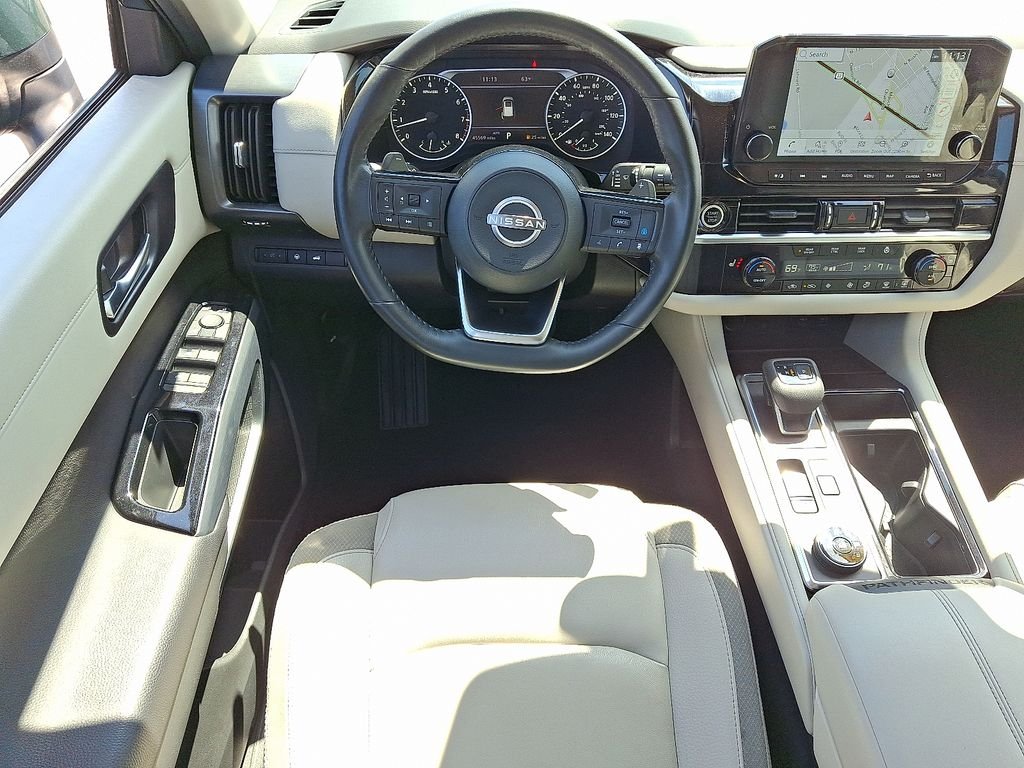 Used 2023 Black Nissan SL image 12
