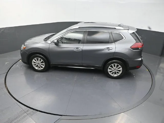 Used 2019 Gray Nissan SV image 26