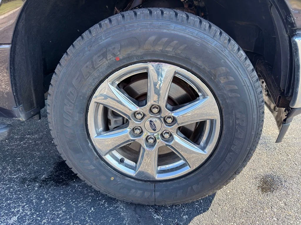 Used 2019 Red Ford XLT image 20