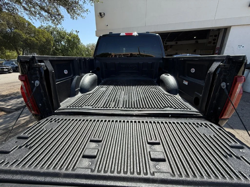 Used 2025 Black Ford XLT image 19
