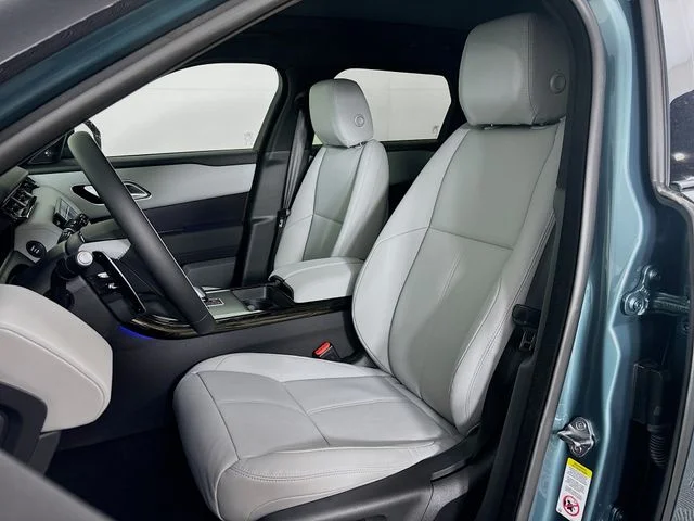 New 2026 Green Land Rover Dynamic SE image 21