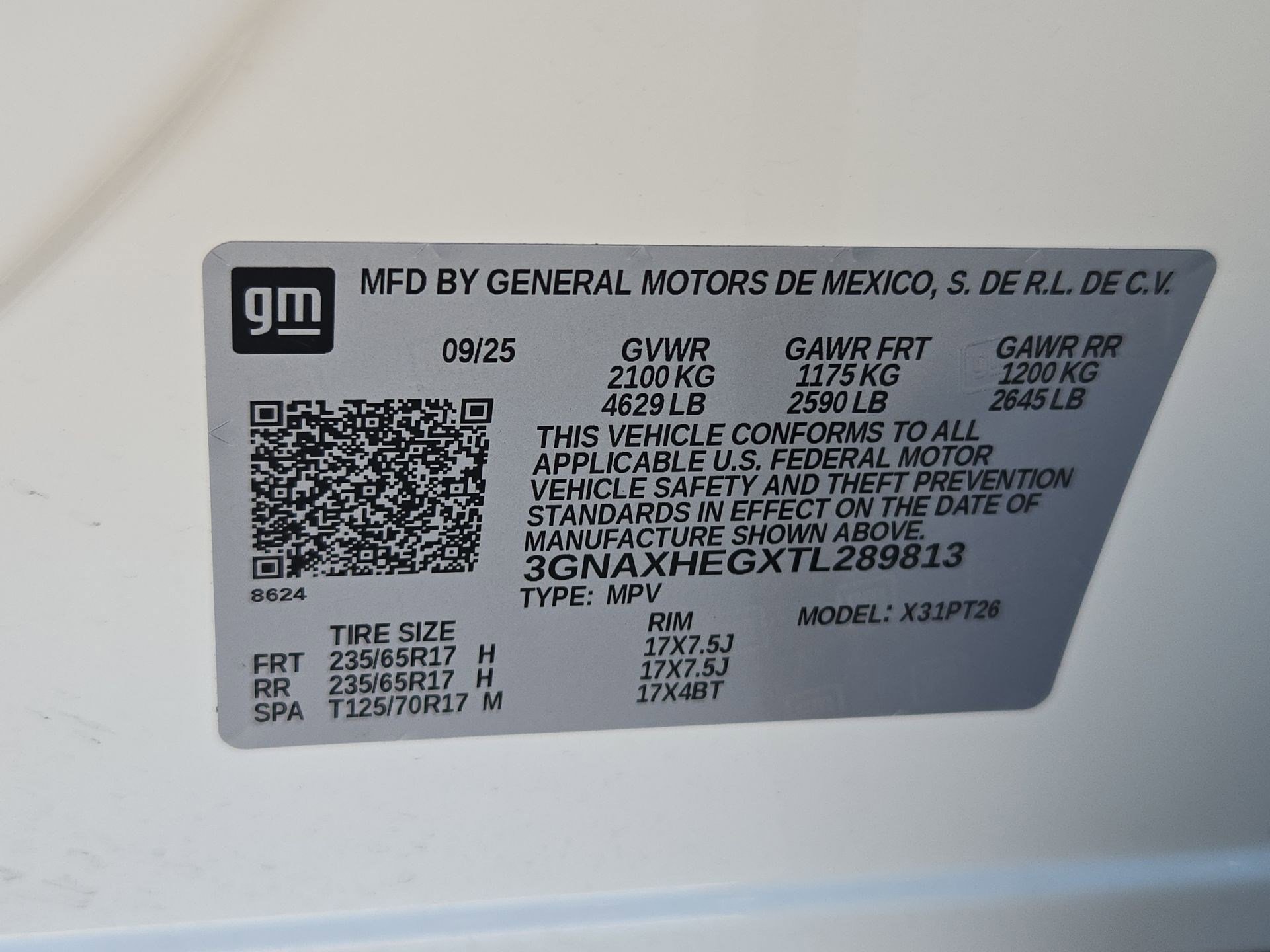Used 2026 Summit White Chevrolet FWD LT image 34